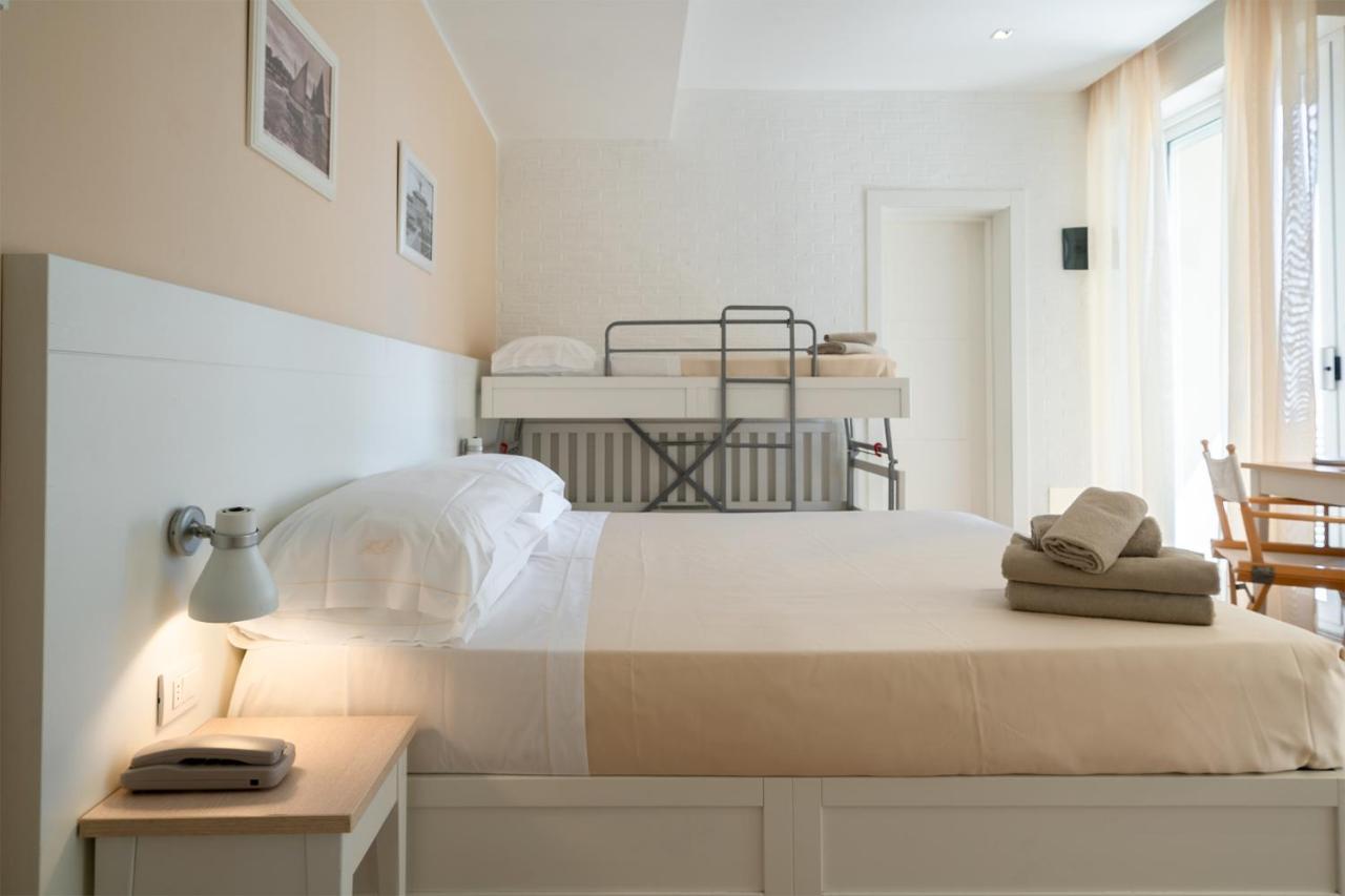 Hotel Bristol Cattolica Dış mekan fotoğraf