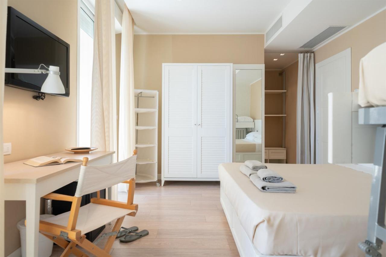 Hotel Bristol Cattolica Dış mekan fotoğraf