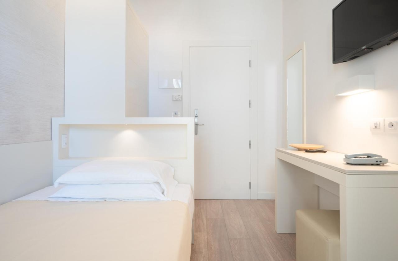 Hotel Bristol Cattolica Dış mekan fotoğraf
