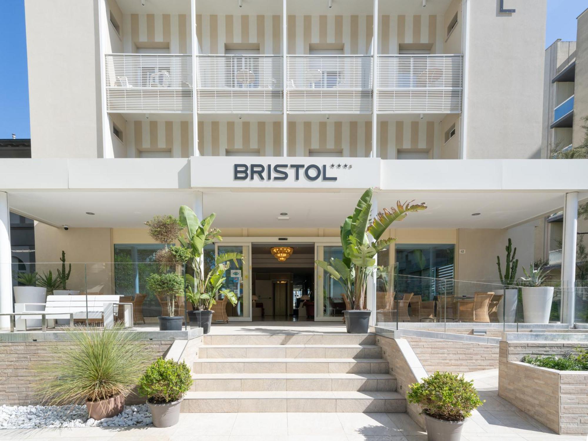 Hotel Bristol Cattolica Dış mekan fotoğraf