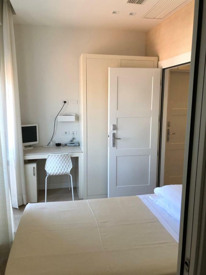 Hotel Bristol Cattolica Dış mekan fotoğraf
